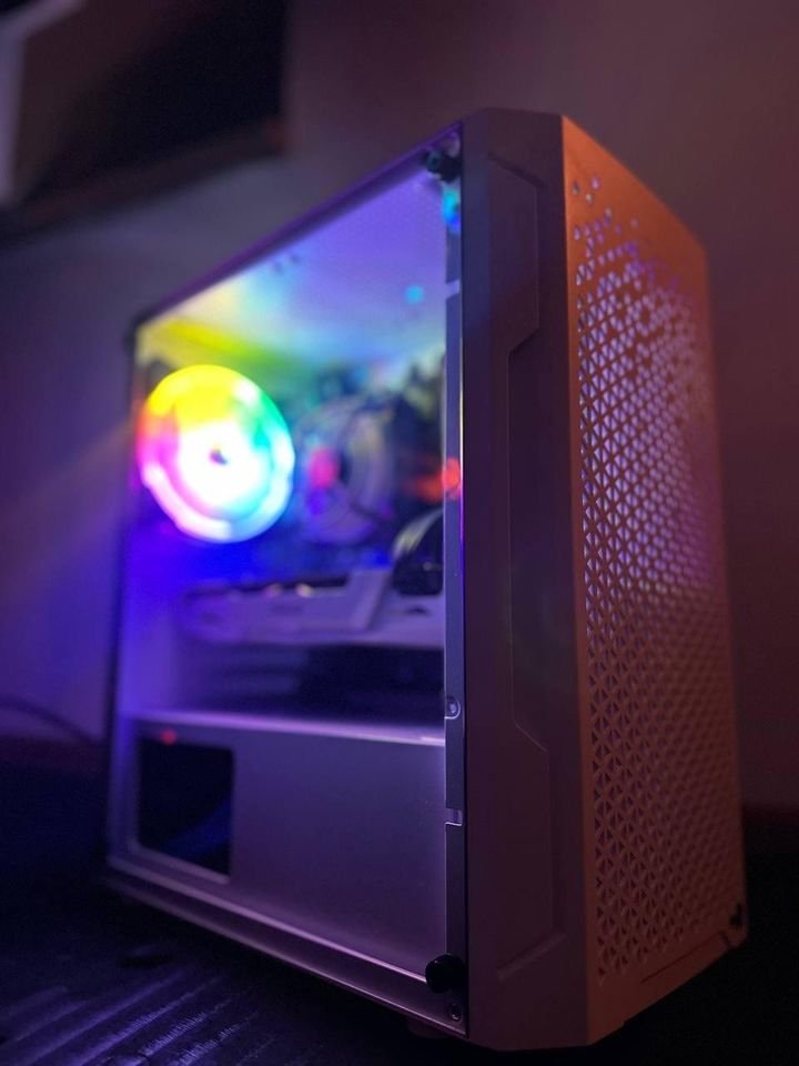 Mänguriarvuti Intel® Core™ i7 up to 4.20 GHz, GTX 1070 – 8GB, 32GB RAM, 500 SSD